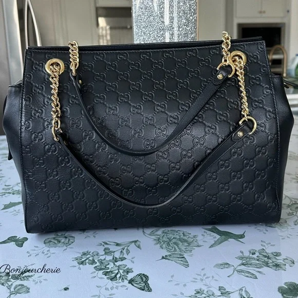 Gucci Black Leather Shoulder Bag - Picture 3 of 17